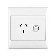 Which plug adapter do you need for using a curling iron in New Zealand?